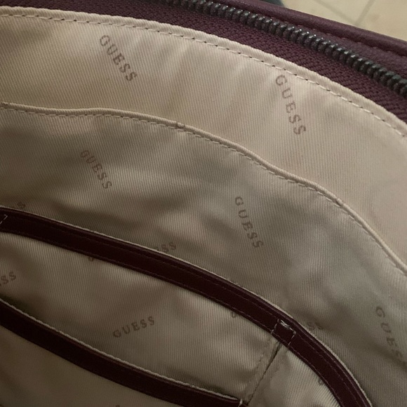 GUESS Handbag - Picture 8 of 8